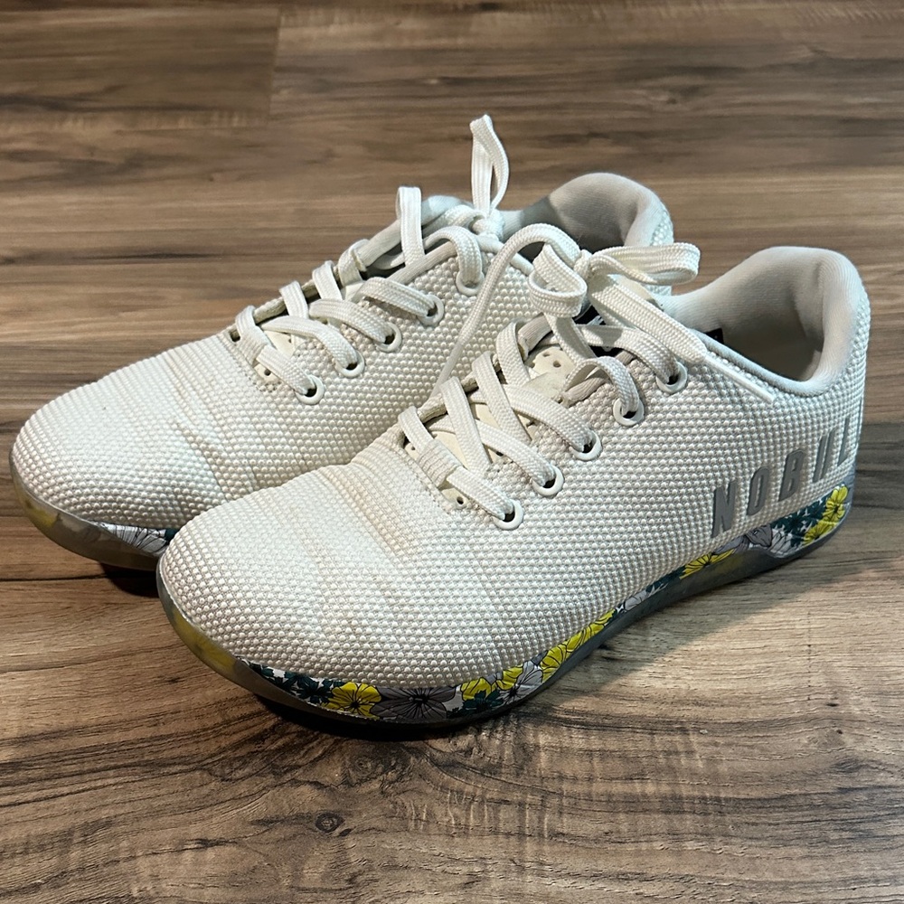 Nobull Spring Fling Trainers size 9 women’s